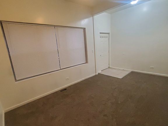 4th image of 5411 S Bishop St #1W