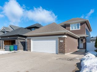 639 Kolynchuk Ct #B, Saskatoon, SK S7T0W2