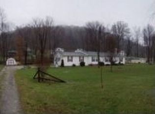 2015 Barnhill Rd, New Philadelphia, OH 44663