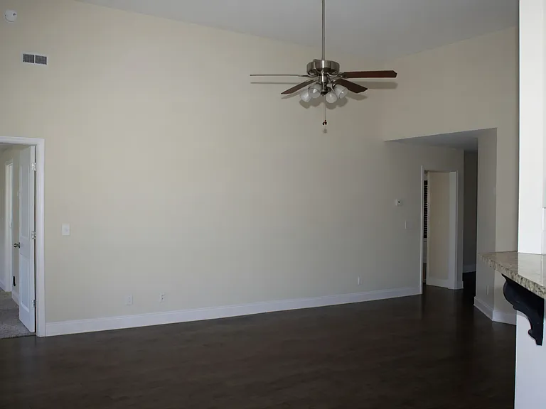 1275 Eagles View Dr — Photo 4