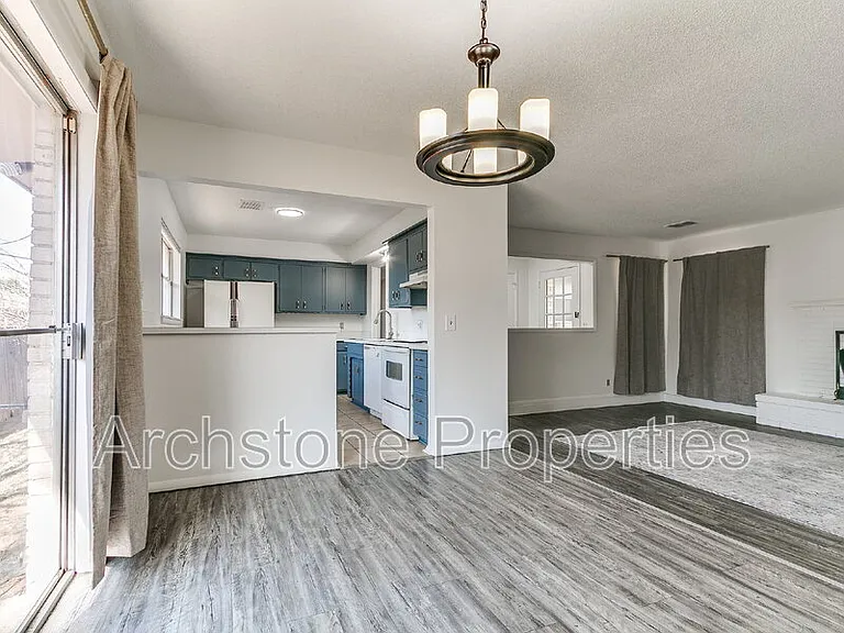 4508 NW 26th St — Photo 16