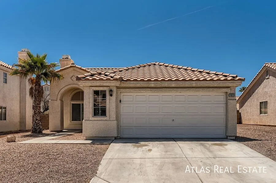 4 Weeks Free Rent If Moved In By 8/31/2026! | Charming Single Story, 3-Bedroom Home Near N. Marti... — Photo 1