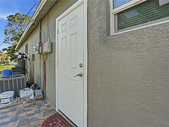 5th image of 8346 Bamboo RD