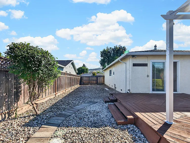 9792 Broadmoor Dr — Photo 9