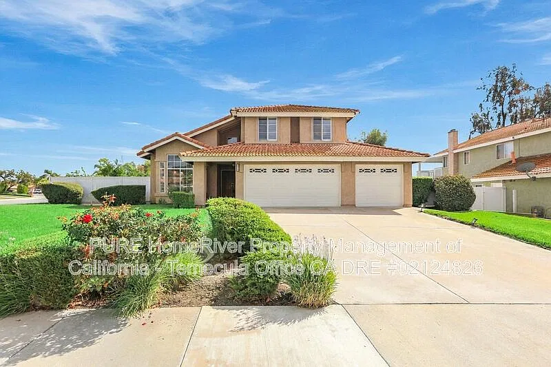 3 bed, 2.5 bath, 1840 sqft, $3,400 — Photo 1