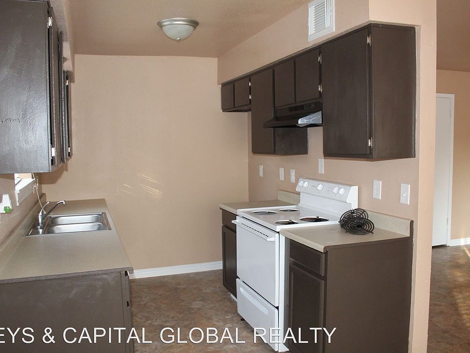 1st image of 1002 Gunnison St APT C