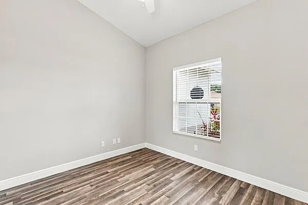 5866 NW Mesa Cir — Photo 14
