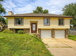 5074 S 159th Cir, Omaha, NE 68135