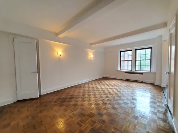 80 Cranberry Street image 3 of 7