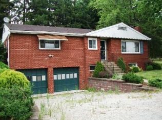 228 Clover Dr, Monroeville, PA 15146