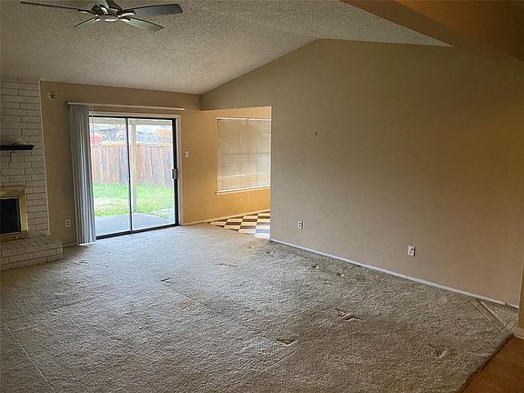 5th image of 2205 Greenvalley Dr