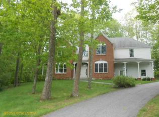 27 Garsoe Dr, Portland, ME 04103