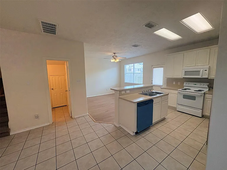 14403 Fairbuff Ln — Photo 7