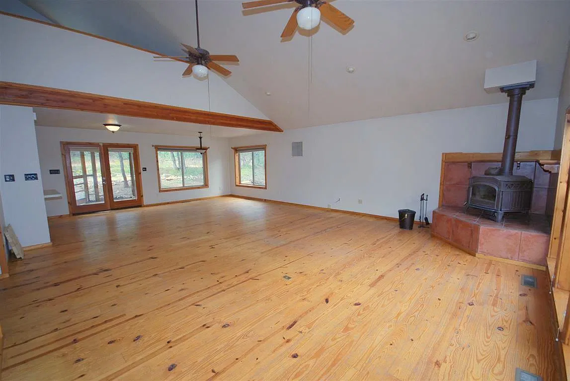 2 Bedroom, 2 Bathroom Home in Tijeras, NM. — Photo 4