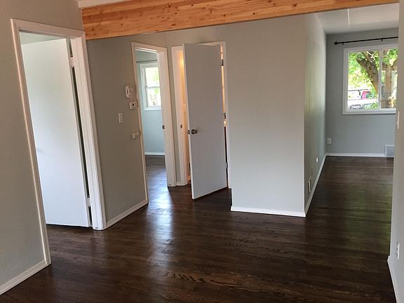 5th image of 2123 E 11th Ave