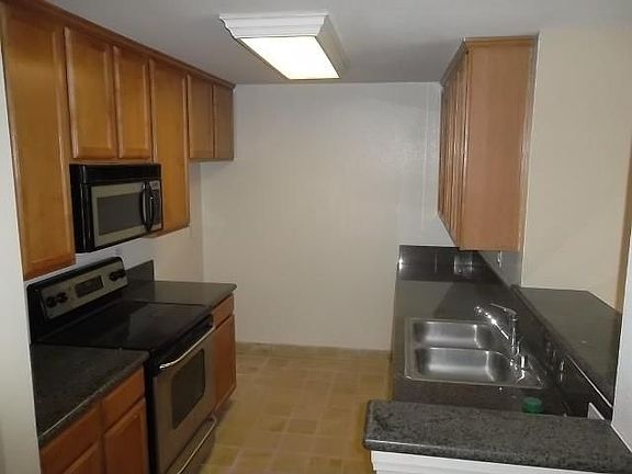 3rd image of 7160 Shoreline Dr Unit 4207