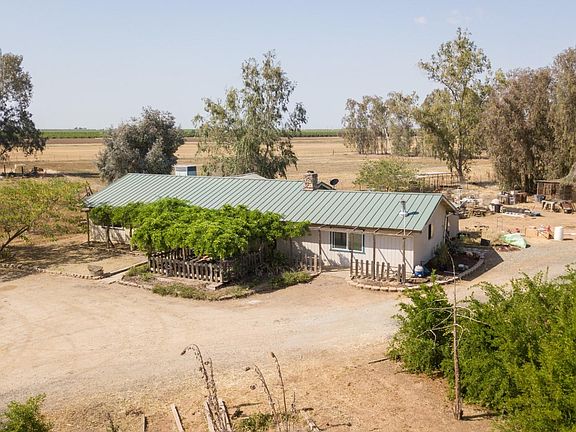 4th image of 8447 Road 228