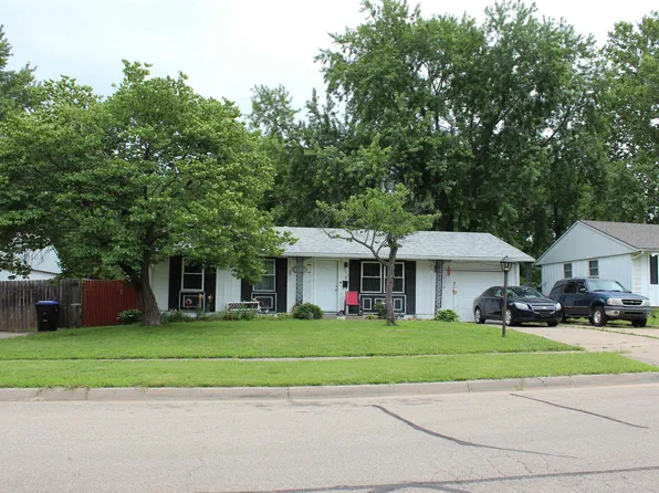 3924 SE Humboldt St, Topeka, KS 66609