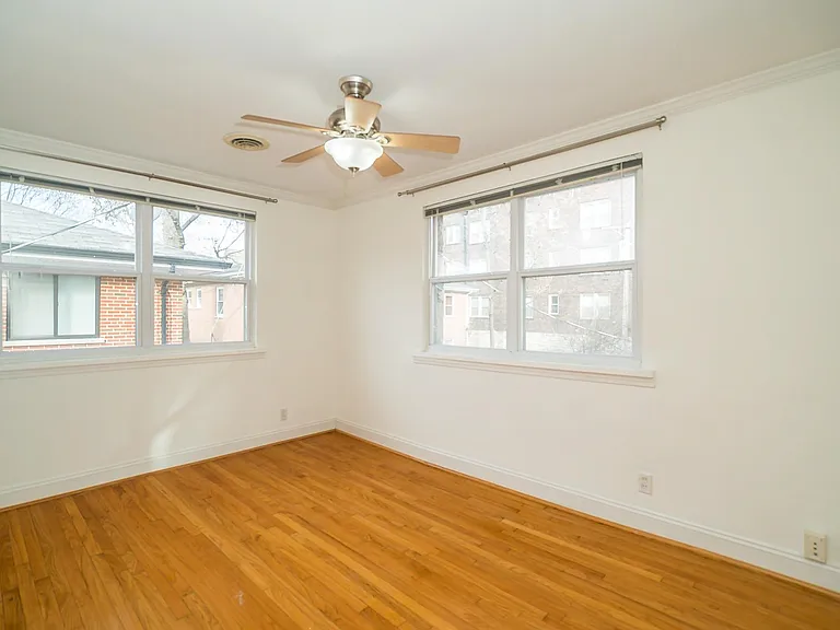7569 Buckingham Dr #6 — Photo 9