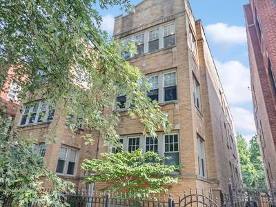7315 N Honore St #3, Chicago, IL, 60626
