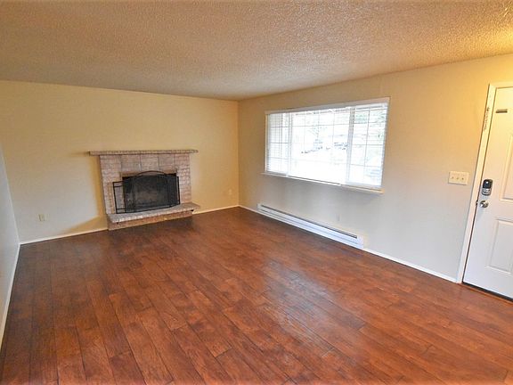 3rd image of 22013 43rd Ave E