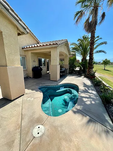 80372 Pebble Beach Dr Photo 1