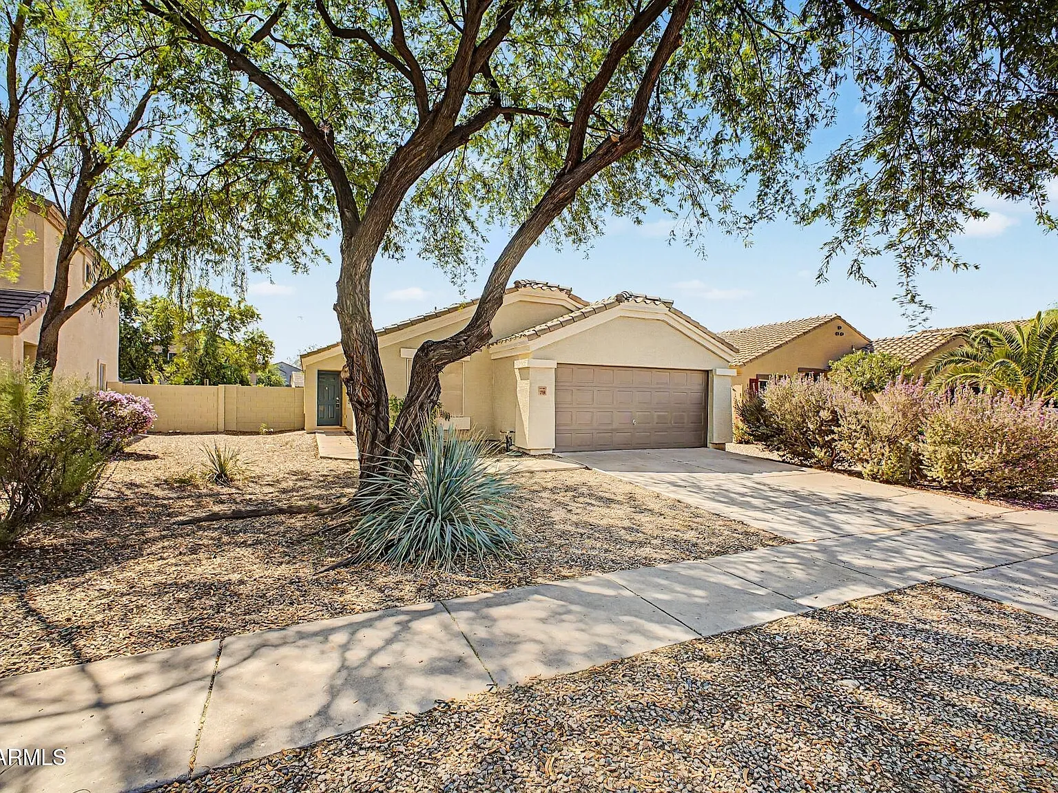3 bed, 2.0 bath, 1512 sqft, $1,650 — Photo 2