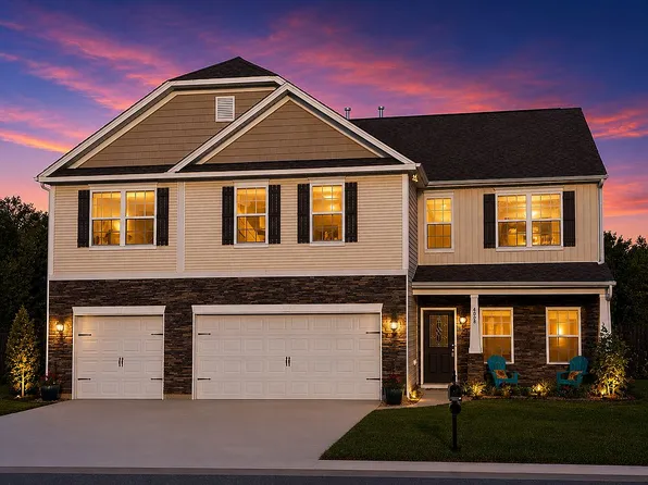 4008 Highland Creek Ct, Pfafftown, NC 27040
