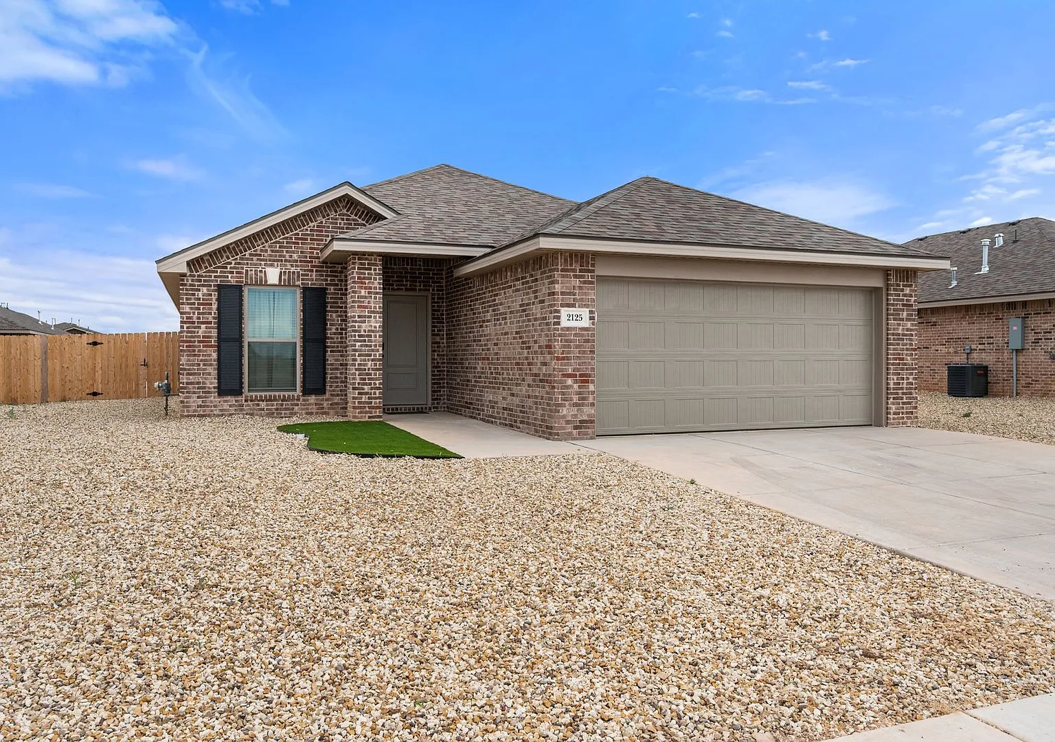 Modern 3BR Retreat Near TTU | Stylish Fully Furnished Home with Spacious Backyard — Photo 2