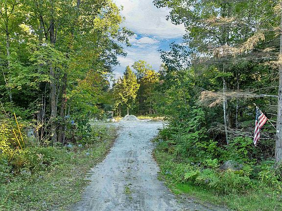 5th image of 395 North Dorchester Road