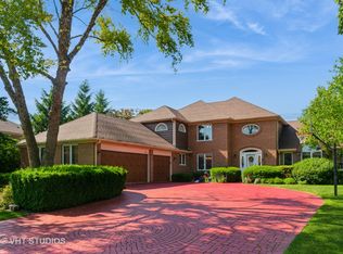 702 Newcastle Ln, Prospect Heights, IL
