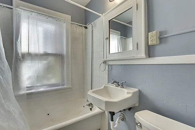587 Grand Ave #105 — Photo 6