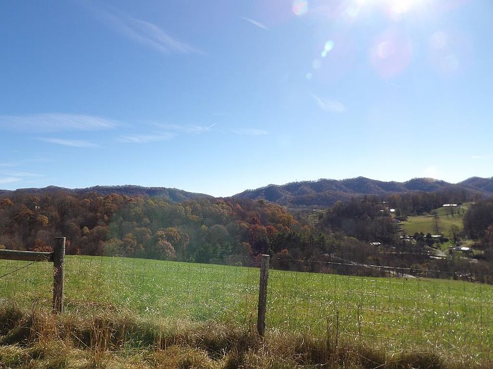1st image of 107 Edgewood Crusenberry Rd