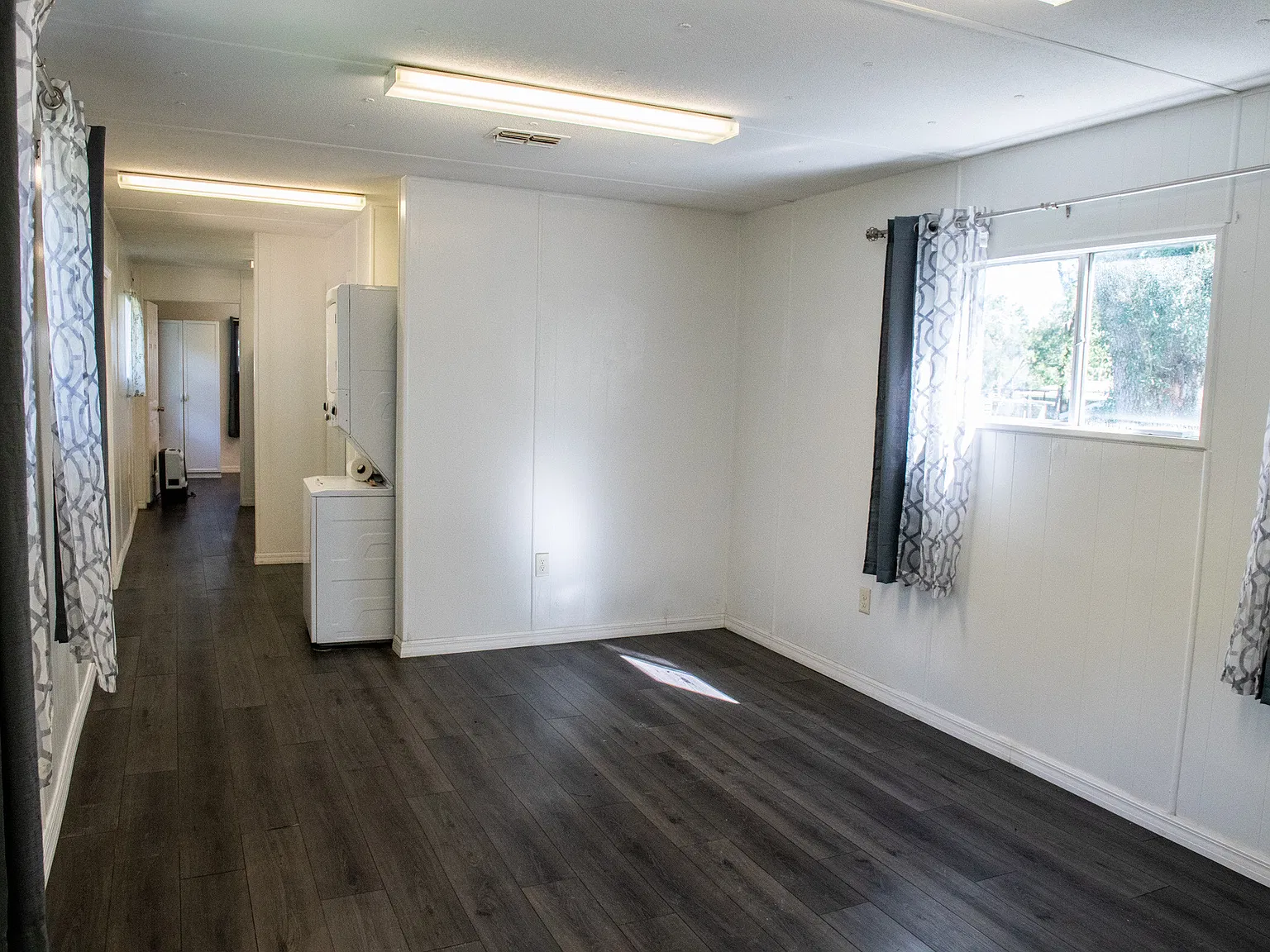 2 bed, 784 sqft, $1,350 — Photo 4