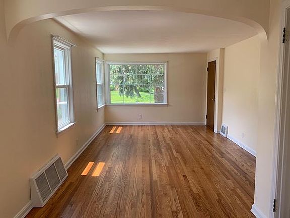 Living Room looking toward street 11.5 x.17
