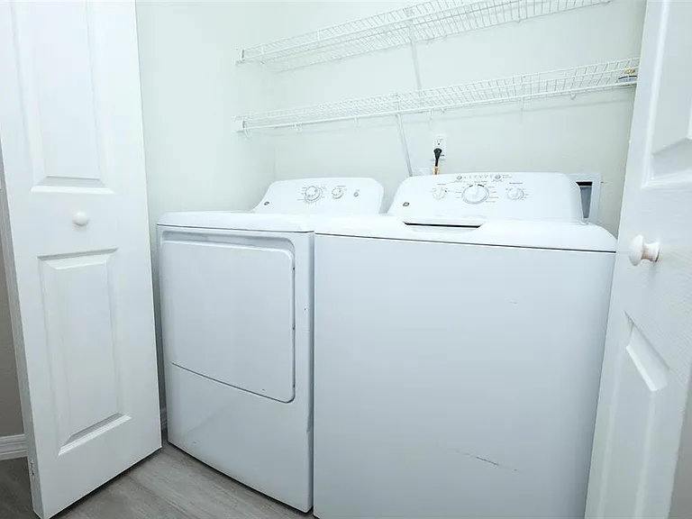 786 Lincoln Pkwy — Photo 17