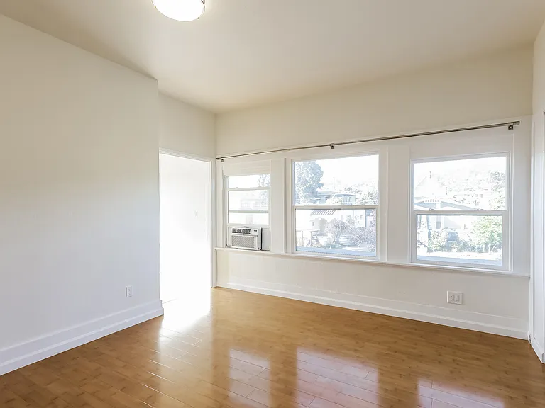 2849 Delaware St #3 — Photo 7