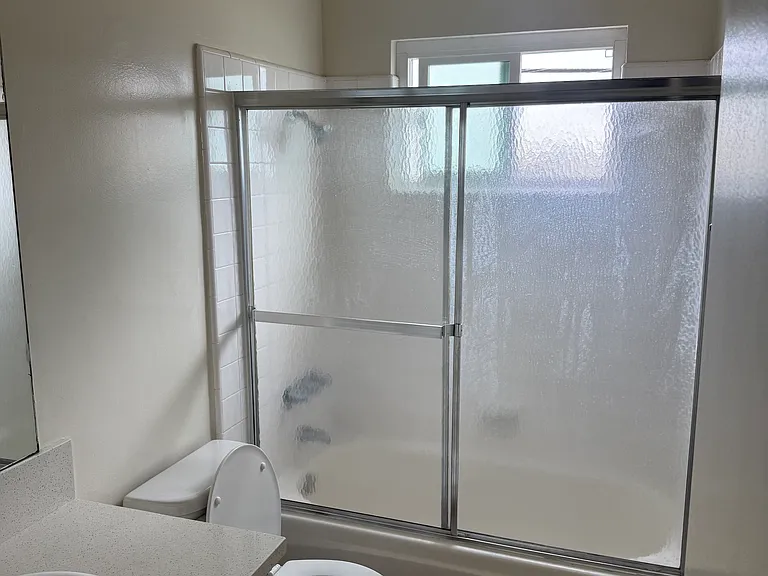 528 E Verdugo Ave #L — Photo 10