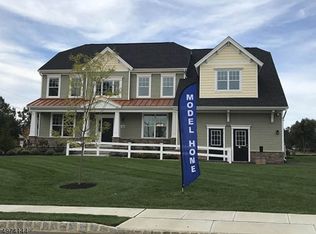 46 Stoneham Rd, Ewing, NJ 08638