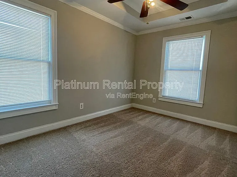 750 Terry St SE — Photo 39