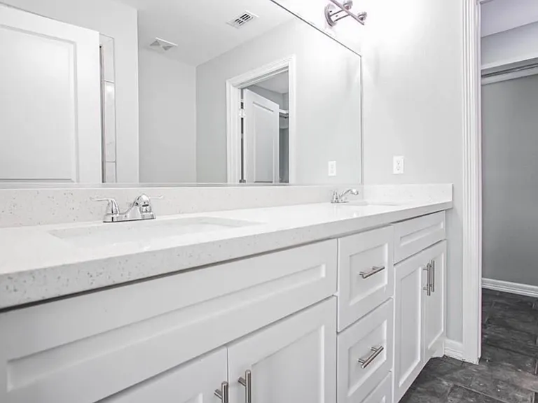 Southridge Dr — Photo 8