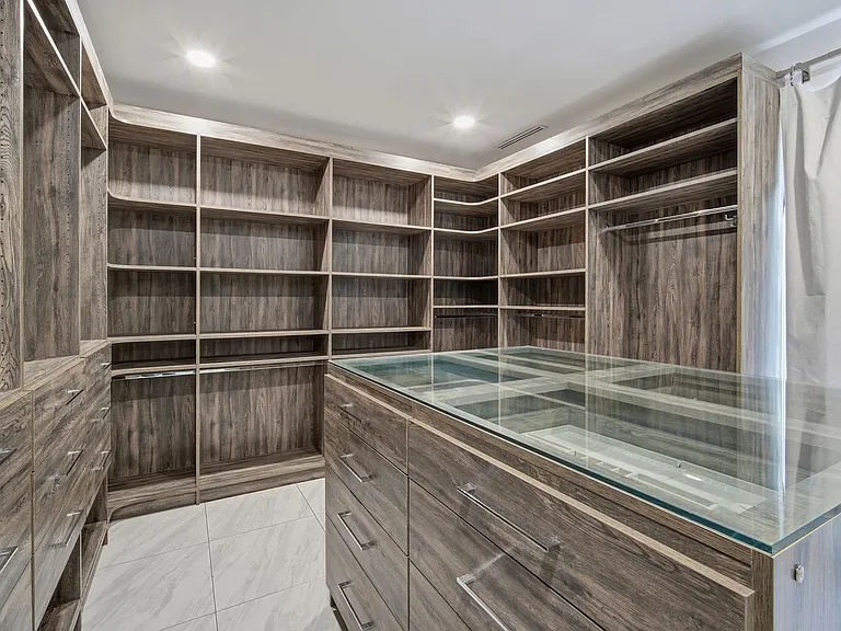 2418 W Palm Dr — Photo 30