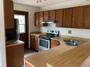 6105 78th Ave N, Brooklyn Park, MN 55443