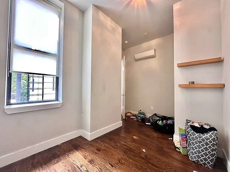 489 Washington Ave #1F — Photo 10