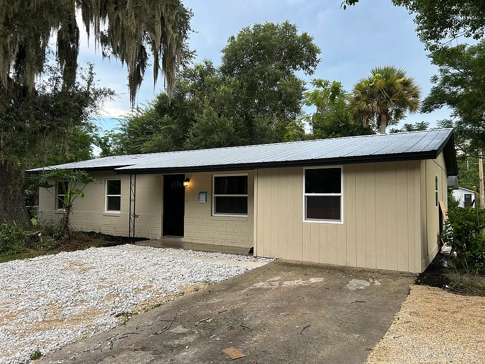 298 Nursery St