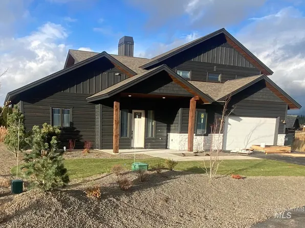 221 Meadow Lake Ct, McCall, ID 83638