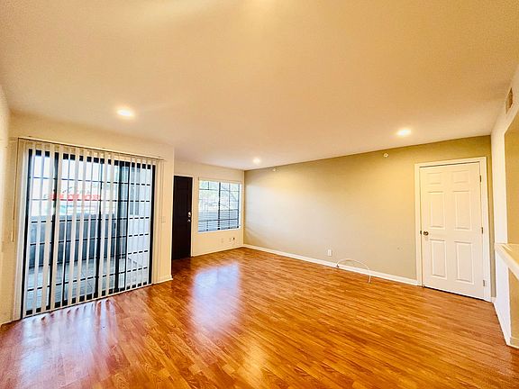 3rd image of 11806 Venice Blvd APT 103