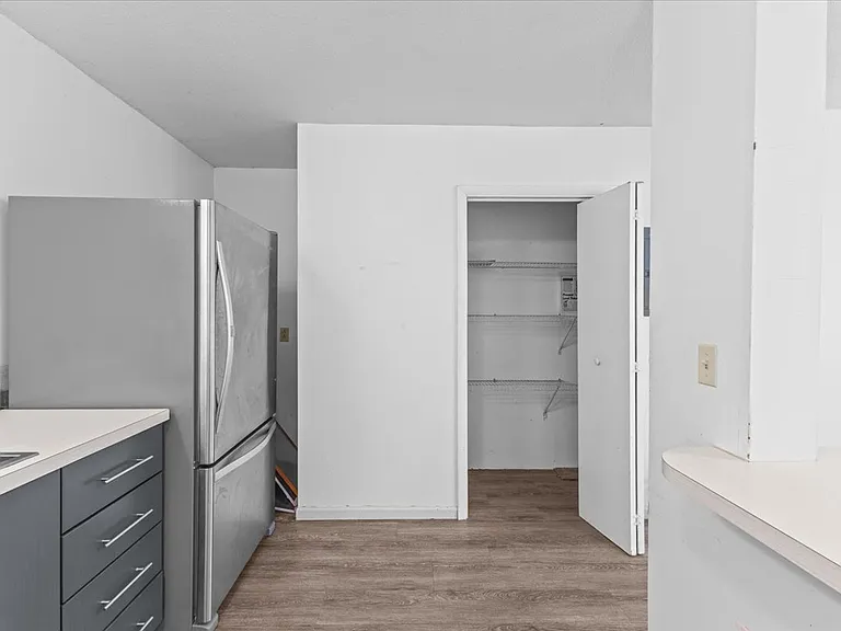 21 Hyde St #4 — Photo 9