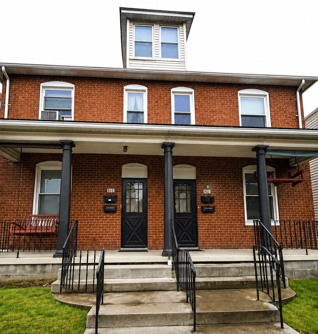 3 bed, 1500 sqft, $1,100 — Photo 2
