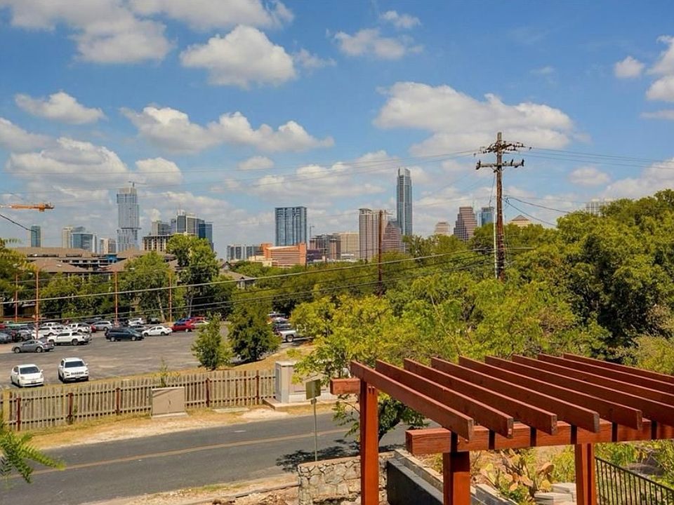 1st image of 110 Academy Dr #3